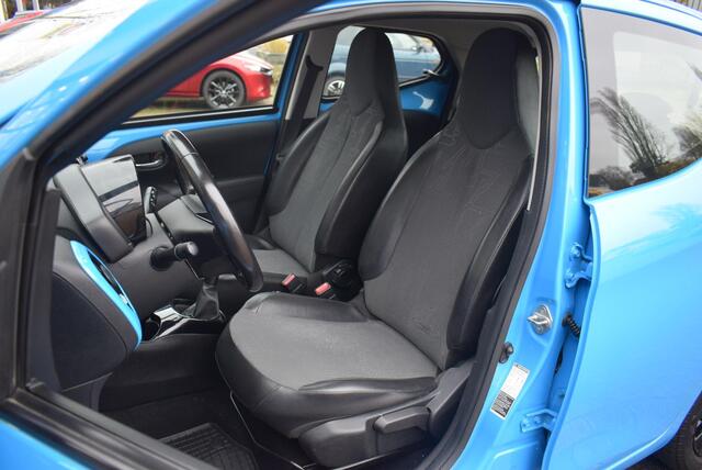 Toyota AYGO 1.0 VVT-i x-cite Airco Carbio Top Camera Km 59.200!!