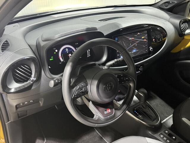 Toyota AYGO X Hybrid 115 GR Sport NIEUW MODEL | JBL-AUDIO | 18'' LM-VELGEN | KEYLESS | PARKEERSENSOREN V+A | STOELVERW | NAVI | CLIMA
