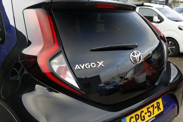 Toyota AYGO X 1.0 VVT-i MT Premium | Elektrisch vouwdak | Stoelverwarming | LM velgen | Camera | Climate Control | Parkeersensoren |