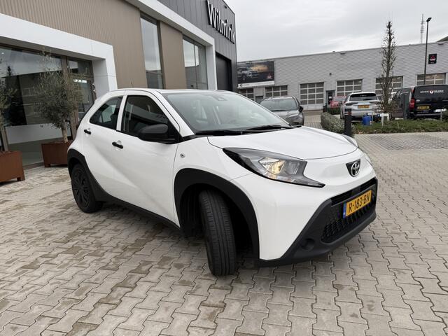 Toyota AYGO 1.0 VVT-i MT | Apple CarPlay/Android Auto | Adap. Cruise |