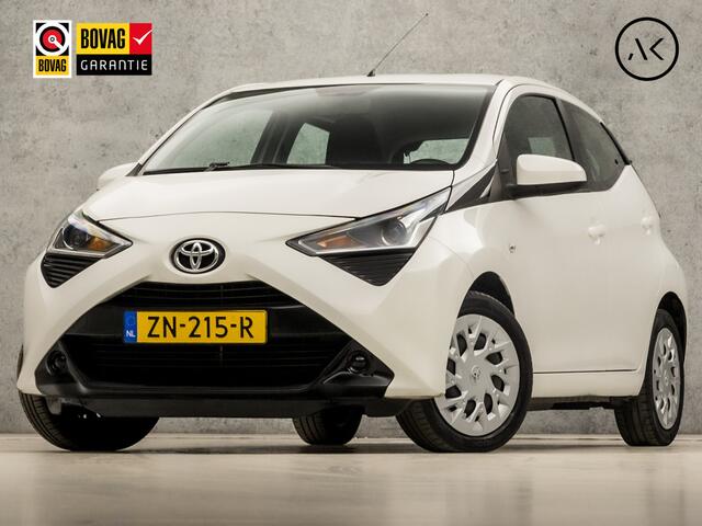 Toyota AYGO 1.0 VVT-i x-play (APPLE CARPLAY, CRUISE, SPORTSTOELEN, BLUETOOTH, START/STOP, NIEUWE APK, NIEUWSTAAT)
