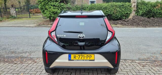 Toyota AYGO 1.0 VVT-i S-cvt First*automaat*apple*android*cruise*