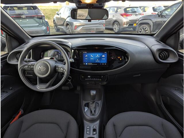 Toyota AYGO X Hybrid 115 play | Nieuwe model! | ACC | Camera | Climate control | Apple Carplay / Android Auto