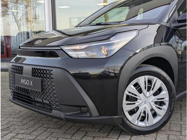 Toyota AYGO X Hybrid 115 play | Nieuwe model! | ACC | Camera | Climate control | Apple Carplay / Android Auto