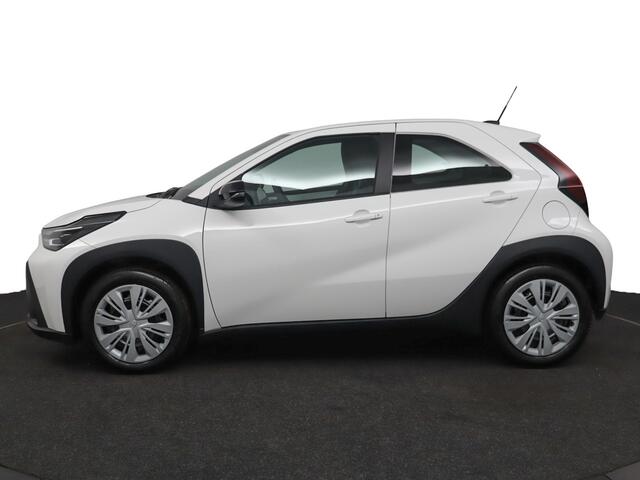 Toyota AYGO X Hybrid 115 play | Adaptive Cruise Control | Achteruitrijcamera | Airco | Apple Carplay | Android Auto |