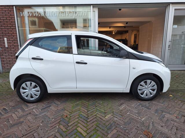 Toyota AYGO 1.0 VVT-i X-Fun 5Drs /Airco/Bluetooth/Led/Garantie