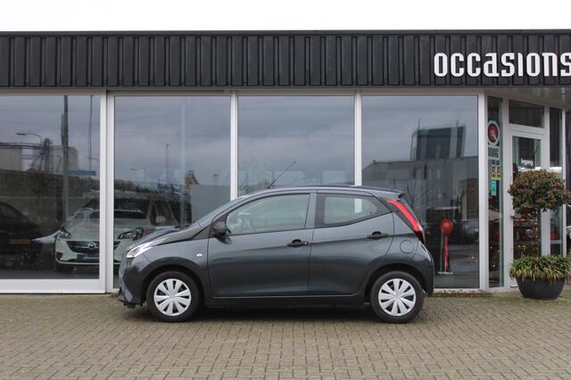 Toyota AYGO 1.0 VVT-i x-fun
