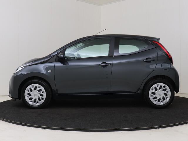 Toyota AYGO 1.0 VVT-i x-play