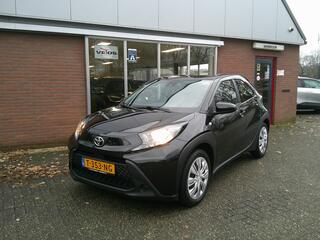 toyota-aygo-x-1.0-vvt-i-mt-play