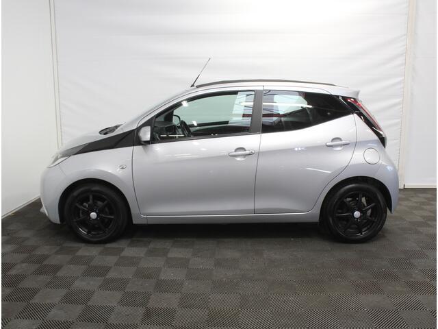 Toyota AYGO 1.0 VVT-i x-wave VOUWDAK | AIRCO | LMV | CAMERA | STB | LED | CV