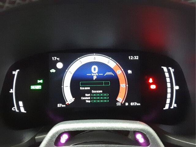 Toyota AYGO X Hybrid 115 GR Sport | CarPlay/Android Auto | Camera | LM Velgen |