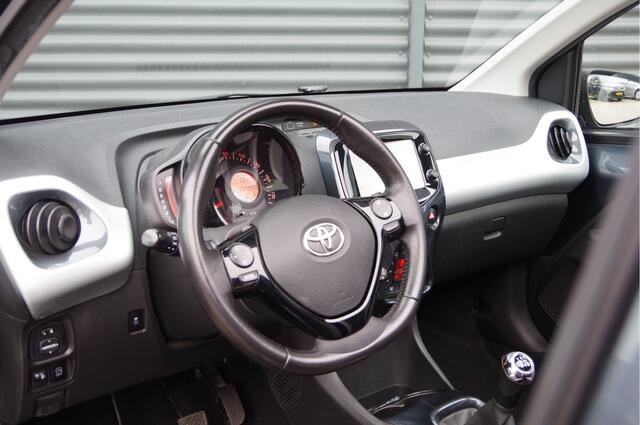 Toyota AYGO 1.0 VVT-i x-clusiv CABRIOLET, NIEUWE KOPPELING, CLIMA, NAVI, NL AUTO, NAP