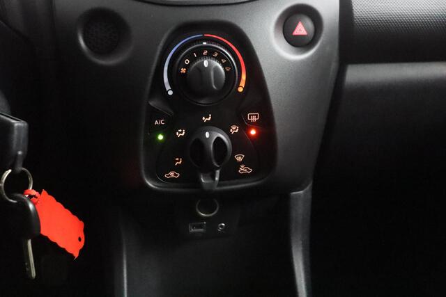 Toyota AYGO 1.0 VVT-i x-now | airco | 5-Deurs | Dealer Onderhouden |