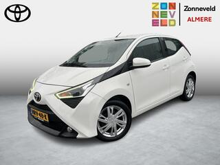 toyota-aygo-1.0-vvt-i-x-play-apple-