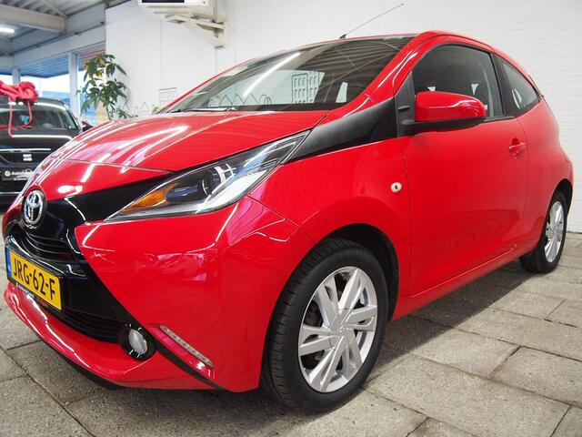 Toyota AYGO 1.0 VVT-i x-play Camera (APK:Nieuw) Incl.Garantie