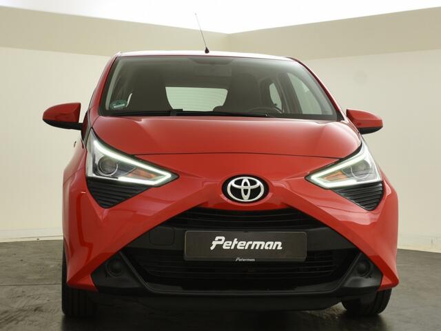Toyota AYGO 1.0 VVT-i x-play | Carplay | Camera