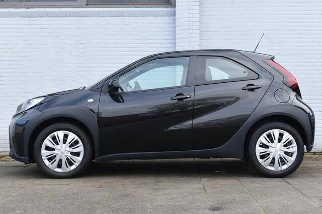 Toyota AYGO X 1.0 VVT-i MT Play 72pk | Apple Carplay/Android Auto | Adaptive Cruise Control |