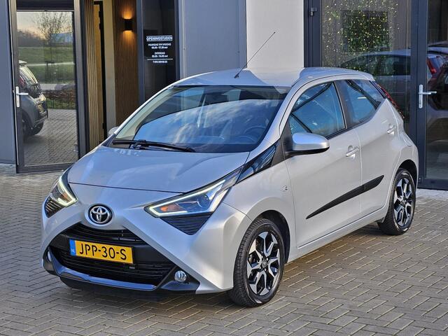 Toyota AYGO 1.0 VVT-i x-cite Carplay Camera Cruise LM15