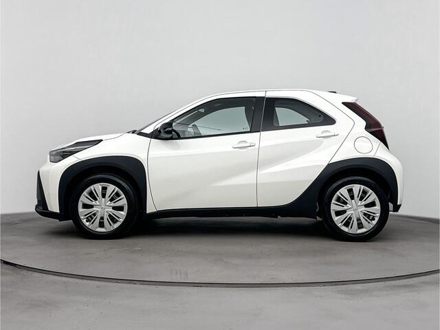 Toyota AYGO X Hybrid 115 play | Apple Carplay & Android Auto | Parkeercamera | *