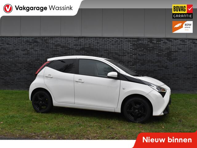 Toyota AYGO 1.0 VVT-i x 5-deurs Cruise control Zwarte velgen