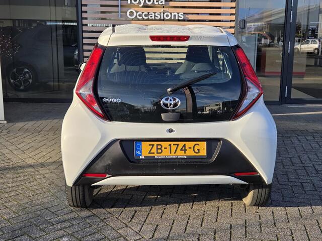 Toyota AYGO 1.0 VVT-i x-fun