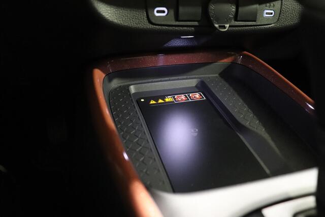 Toyota AYGO X Hybrid 115 pulse, Maart 2026, Sensoren, Apple Carplay/Android Auto, Camera, Cruise & Climate control!