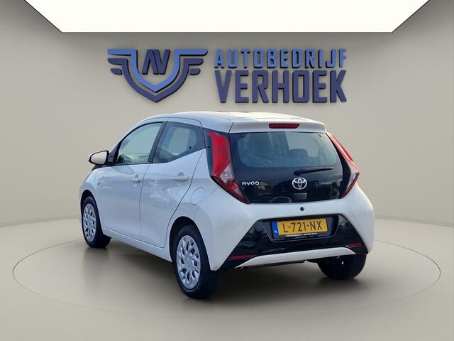 Toyota AYGO 1.0 VVT-i X-Play Navigatie - Camera - DAB - Airco