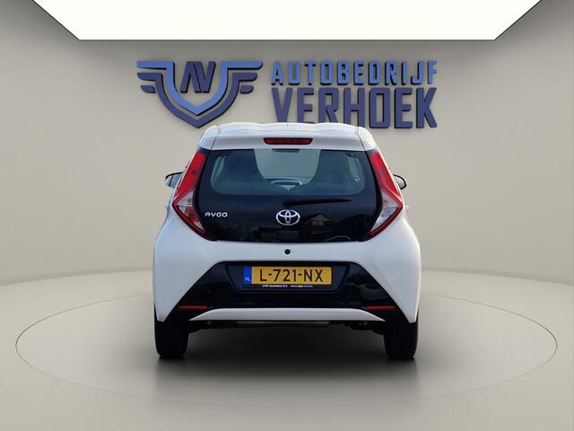 Toyota AYGO 1.0 VVT-i X-Play Navigatie - Camera - DAB - Airco