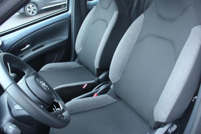 Toyota AYGO X 1.0 VVT-i BUS, STOELVERWARMING, LED, DAB, CAMERA