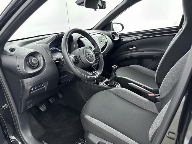 Toyota AYGO X 1.0 VVT-i MT Play Limited | Stoelverwarming | Allseason banden | Apple Carplay/Android auto |