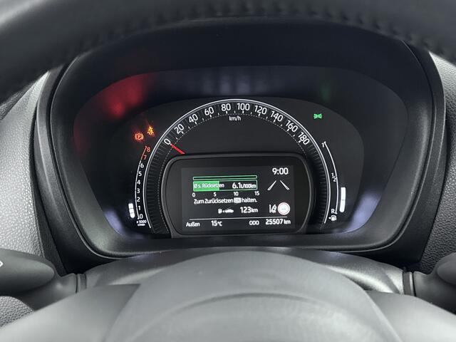 Toyota AYGO X 1.0 VVT-i MT Play Limited | Stoelverwarming | Allseason banden | Apple Carplay/Android auto |