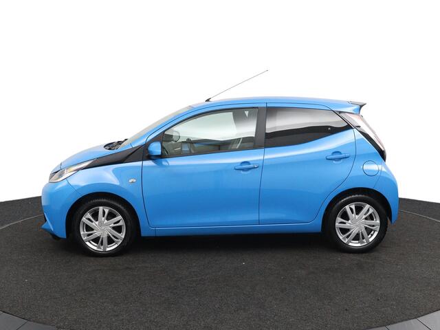 Toyota AYGO 1.0 VVT-i x-sport | Lichtmetalen Velgen | Privacy Glas | Achteruitrijcamera | Airco |