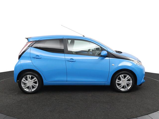 Toyota AYGO 1.0 VVT-i x-sport | Lichtmetalen Velgen | Privacy Glas | Achteruitrijcamera | Airco |