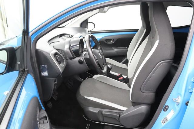Toyota AYGO 1.0 VVT-i x-sport | Lichtmetalen Velgen | Privacy Glas | Achteruitrijcamera | Airco |