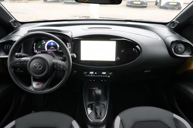 Toyota AYGO X Hybrid 115 GR Sport | JBL Premium Sound System | Apple Carplay /