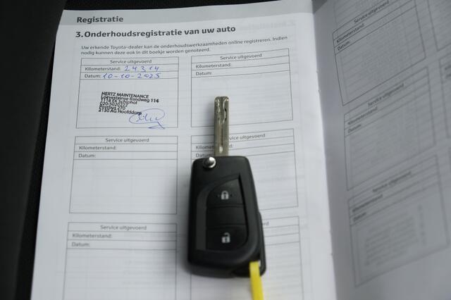 Toyota AYGO X 1.0 VVT-i MT Play | Achteruitrijcamera | Buitenspiegels elektris