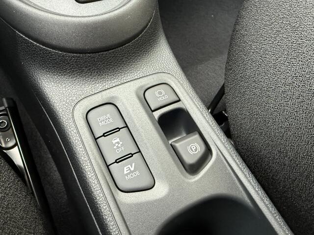 Toyota AYGO X Hybrid 115 play