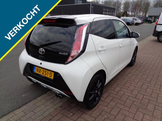 Toyota AYGO 1.0 VVT-i x-play,Navi,Camera,Airco