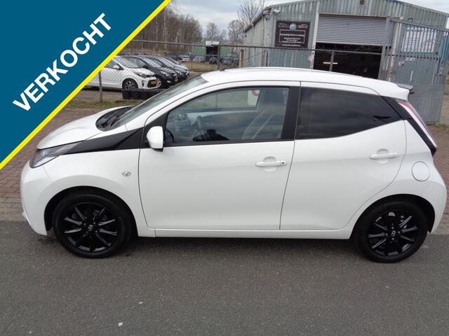 Toyota AYGO 1.0 VVT-i x-play,Navi,Camera,Airco