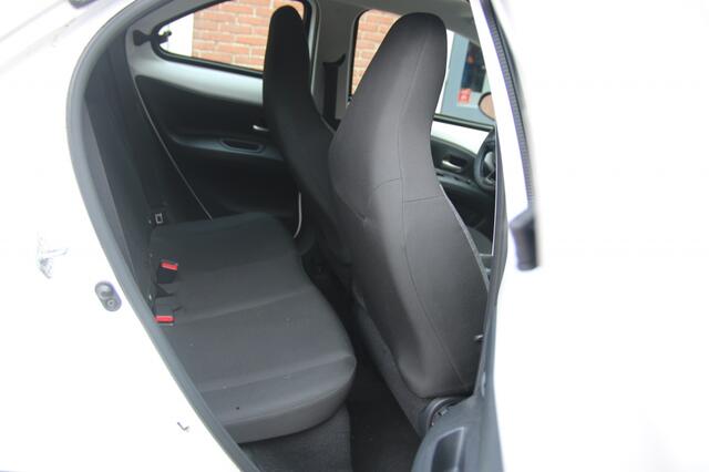 Toyota AYGO X 1.0 VVT-i MT Play/Camera/Adapt.Cruise/4Seiz. banden