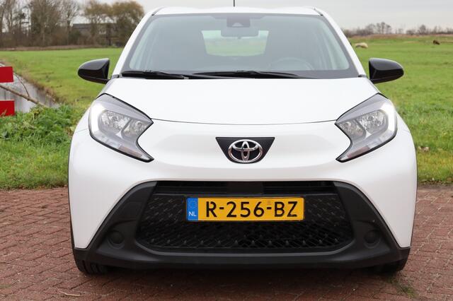 Toyota AYGO X 1.0 VVT-i MT Play