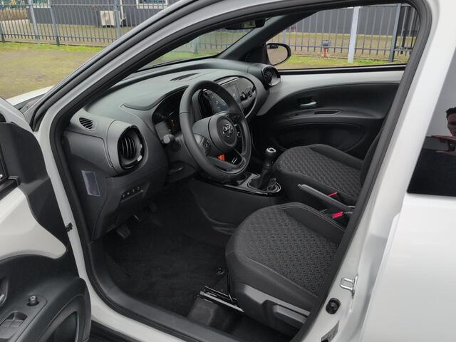 Toyota AYGO X 1.0 VVT-i MT Pulse | Apple CarPlay/Android auto | Achteruitrijcamera | Climate control