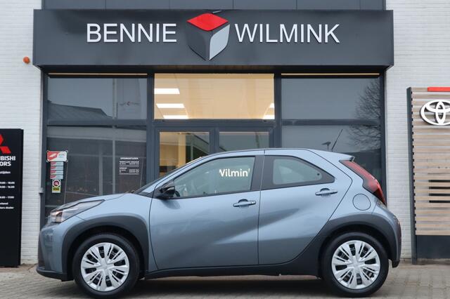 Toyota AYGO X Hybrid 115 play