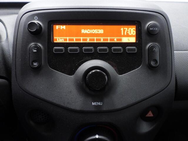 Toyota AYGO 1.0 VVT-i X-Fun AIRCO/BLUETOOTH!