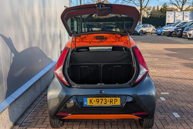 Toyota AYGO 1.0 VVT-i x-JBL Acteruitrijcamera, Navigatie met Apple Carplay & Android Auto, JBL premium audio