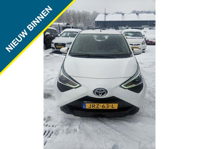 Toyota AYGO 1.0 VVT-i x-joy