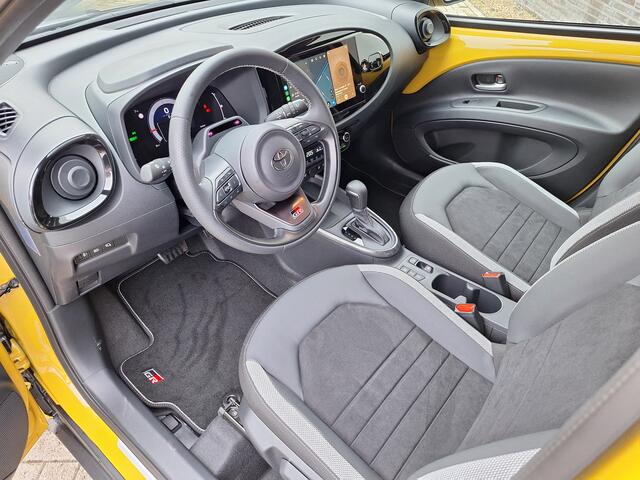 Toyota AYGO X Hybrid 116 GR Sport | Navi | JBL | 18"velgen | Sportonderstel |