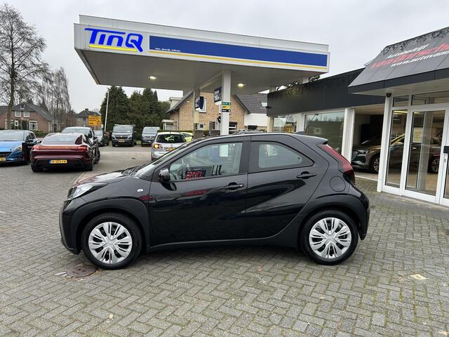 Toyota AYGO X 1.0 VVT-i MT Play