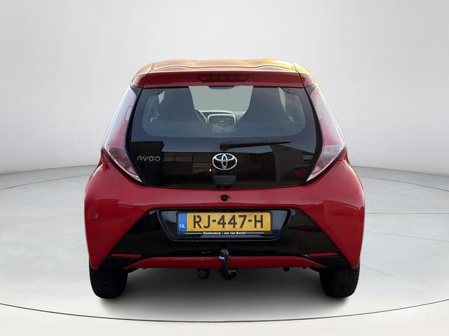 Toyota AYGO 1.0 VVT-i x-play **TREKHAAK/ CRUISE CONTROL/ ALL SEASON BANDEN/ GARANTIE**