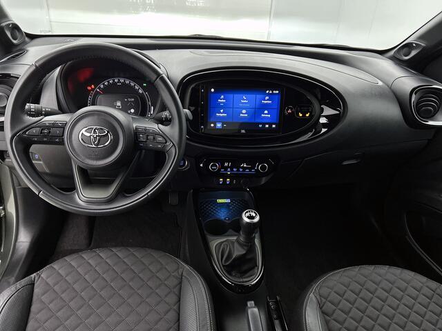 Toyota AYGO X 1.0 VVT-i MT Premium | Cabrio dak | Navigatie | JBL | PDC | Verwarmde stoelen | verdeel auto nog niet binnen